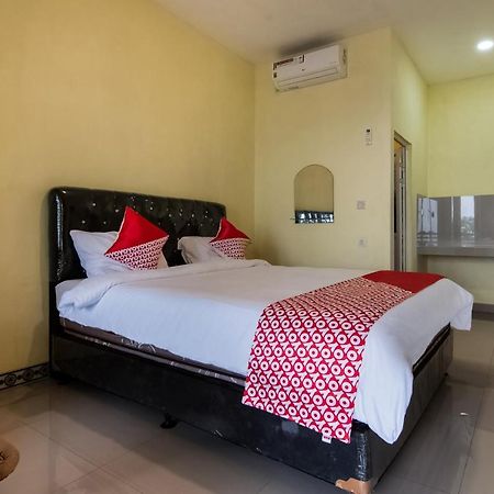Oyo 3050 Hotasi Seaview Syariah Hotel Аниър Екстериор снимка
