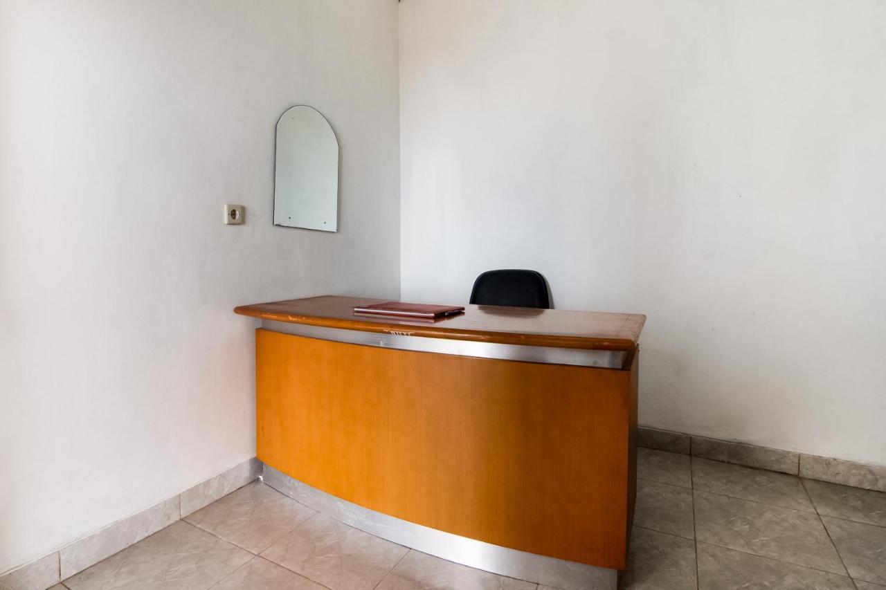 Oyo 3050 Hotasi Seaview Syariah Hotel Аниър Екстериор снимка