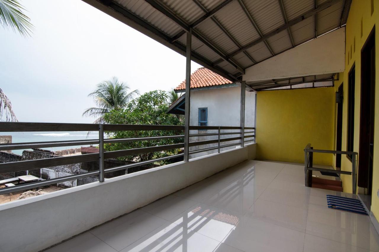 Oyo 3050 Hotasi Seaview Syariah Hotel Аниър Екстериор снимка