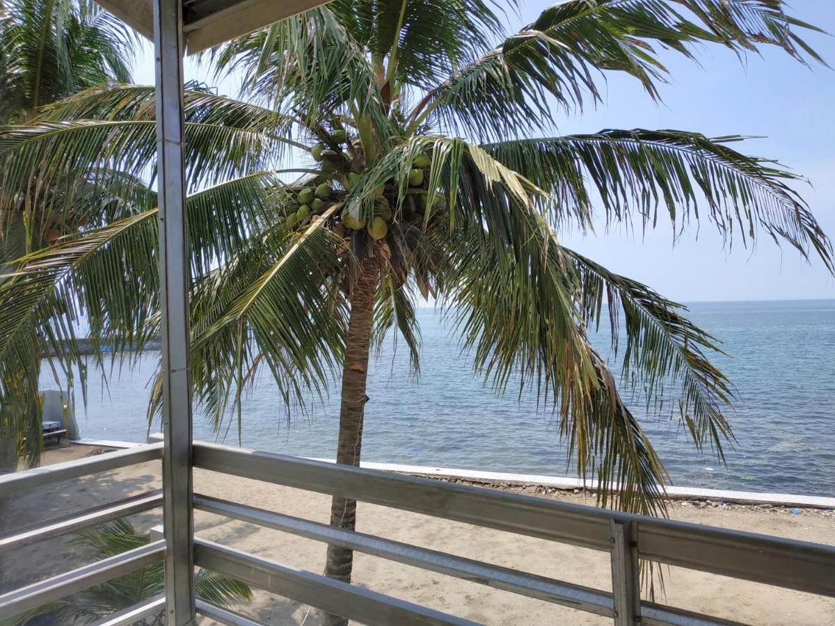 Oyo 3050 Hotasi Seaview Syariah Hotel Аниър Екстериор снимка