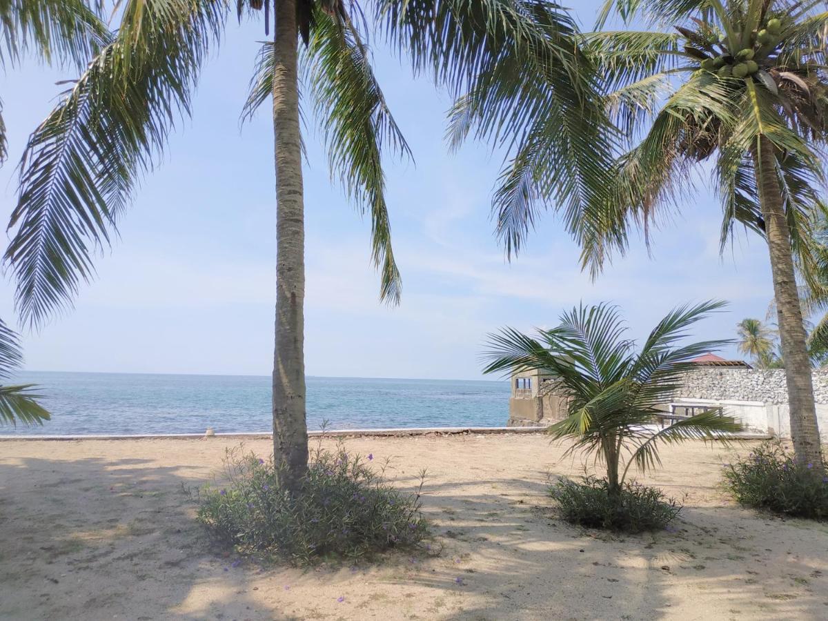 Oyo 3050 Hotasi Seaview Syariah Hotel Аниър Екстериор снимка